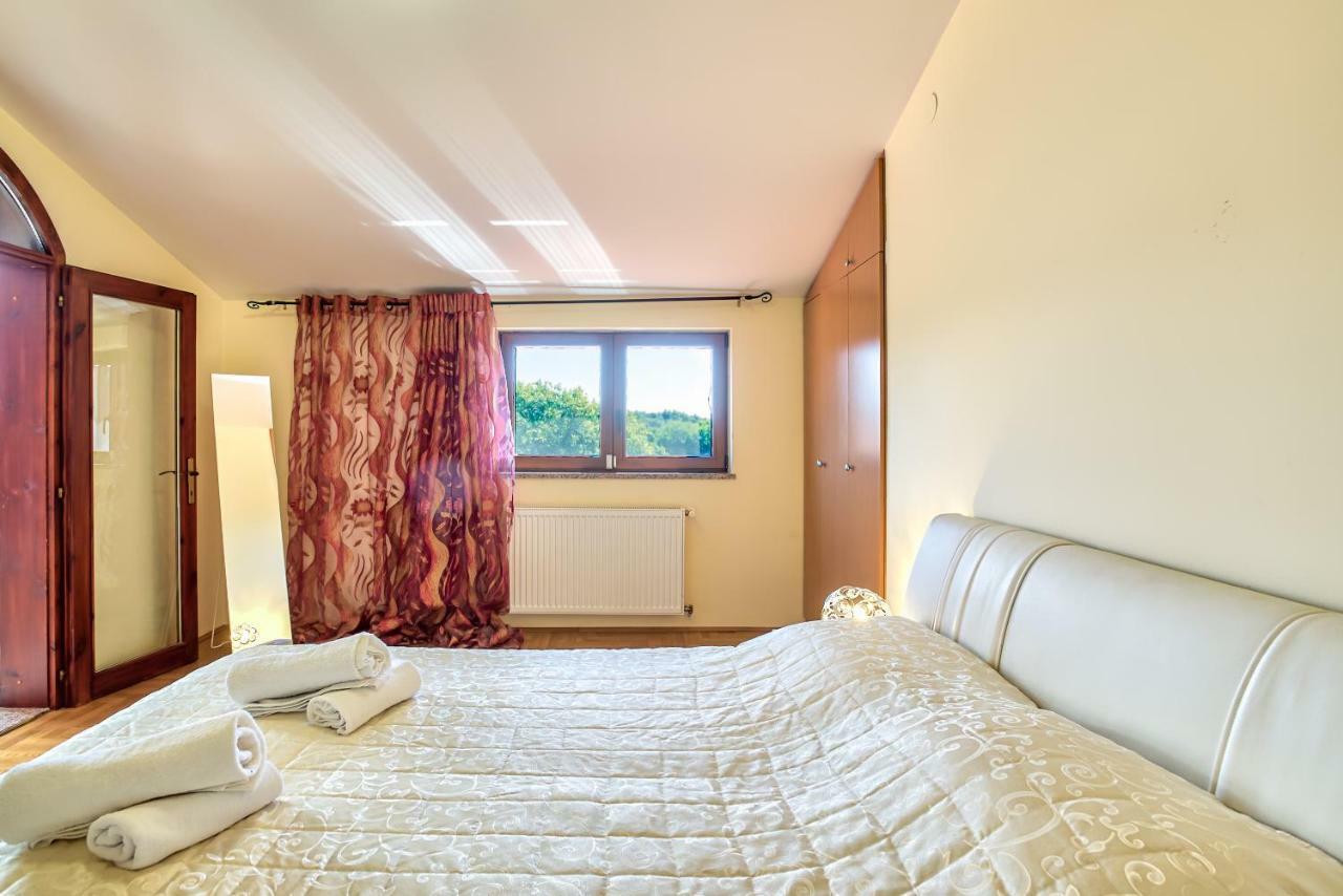 Villa Valentina Premantura Esterno foto