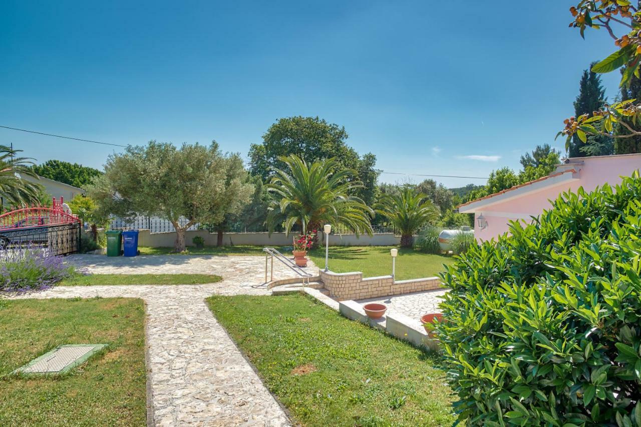 Villa Valentina Premantura Esterno foto